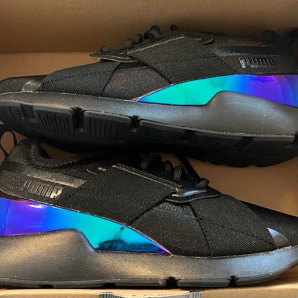 Brand new Puma Muse X-2 Iridescent Wn’s - Size 5.5